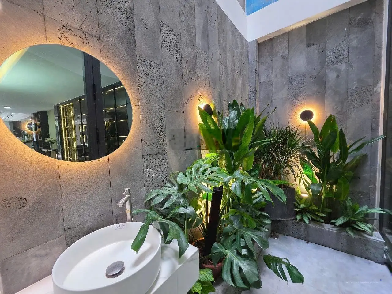 [16 tỷ TL] nhà đẹp 5x19,5m mới xây 04 tầng mặt tiền đường 12m khu dân cư Tân Thành Lập, Phú Mỹ, Q7.