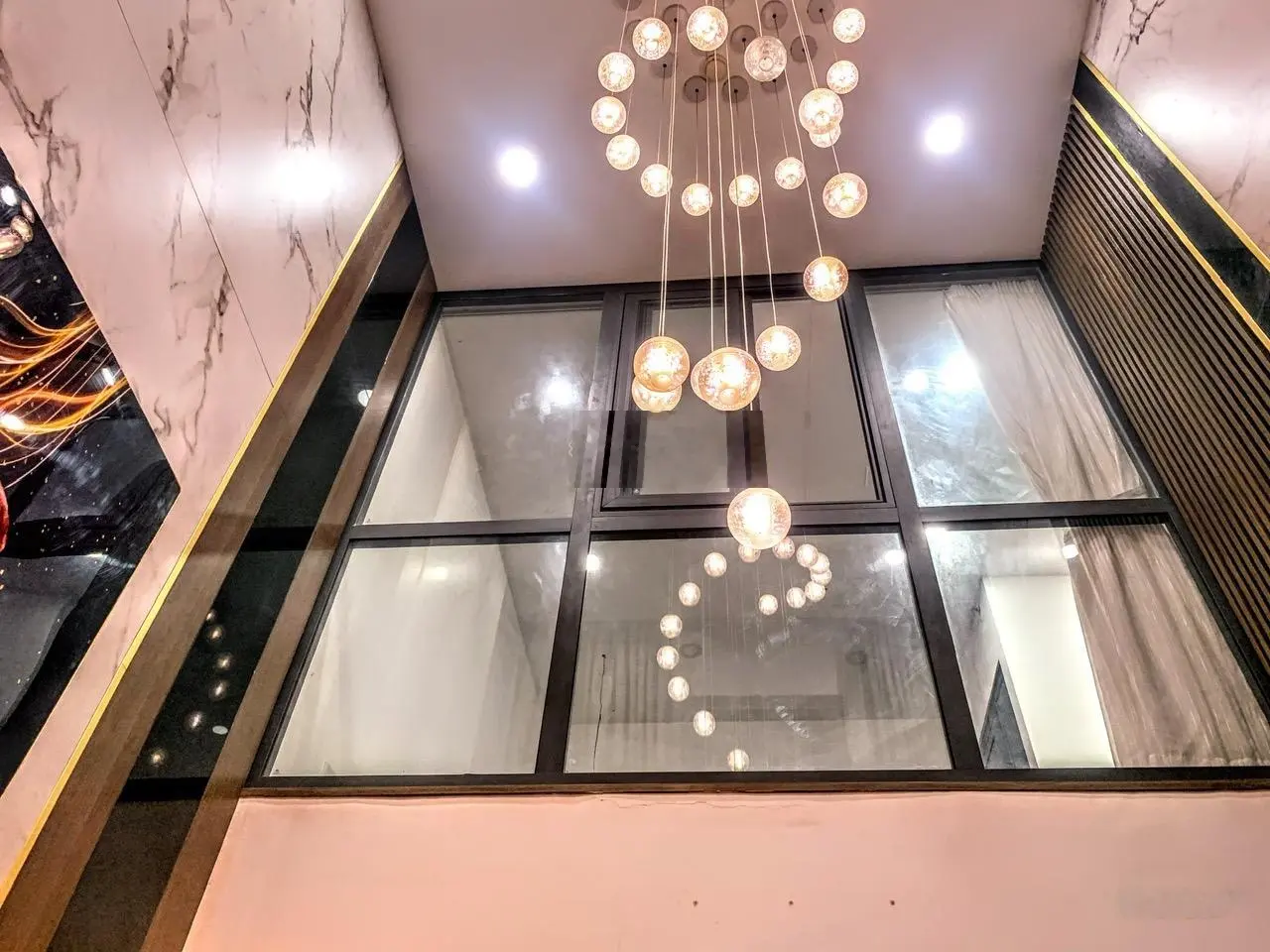 Emerald - bán hot duplex 3PN + 2WC (98m2) - NT dính tường - 3tỷ9 (bao thuế phí)