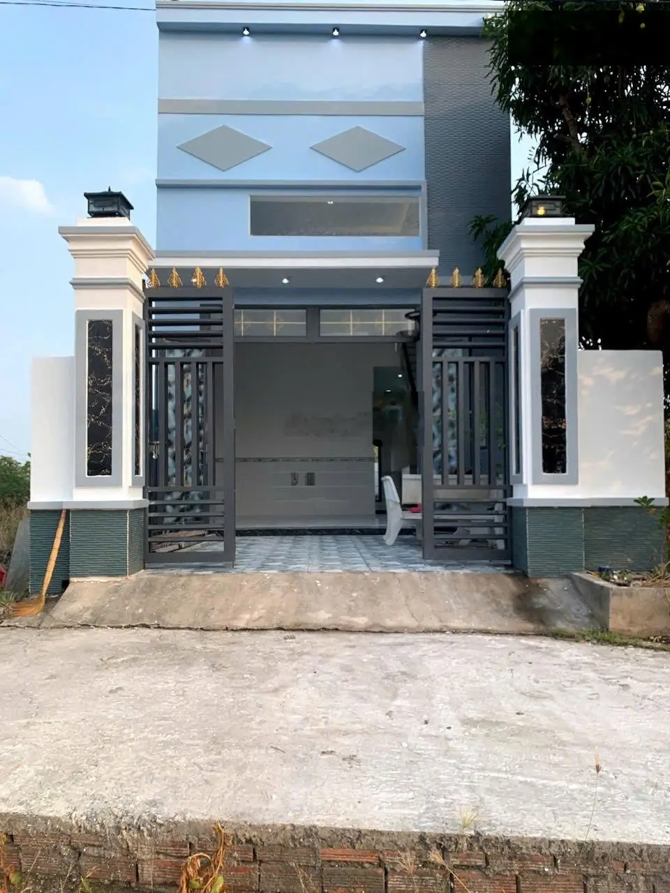 Bán nhà 1 trệt 1 lửng, phù hợp cho gia đình có từ 2 đến 4 thành viên
