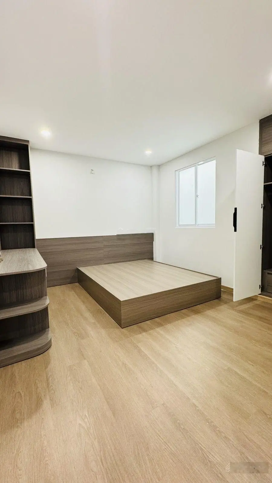 Huỳnh T Phát, PM Q7, gấp bán, mới đẹp, sổ A4, 5,3m x 11m, 58m2, 4,8T TL mạnh
