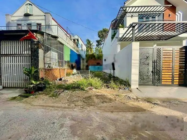 ĐỘC QUYỀN-ĐỘC NHẤT LÔ 100M2 Sát Lý Thái Tổ,Cách Chợ Long Thành 3P-Kế CĐ Công Nghệ Đồng Nai-1TỶ5
