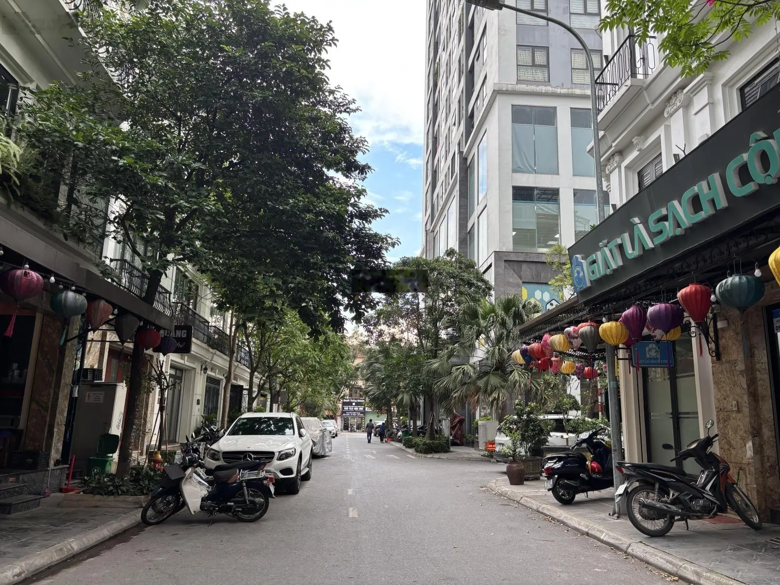 Bán Căn Nhà 6 Tầng Thang Máy Full Đồ Mặt Kinh Doanh Khu Phố Nguyễn Sơn kinh doanh Sầm Uất giá trị