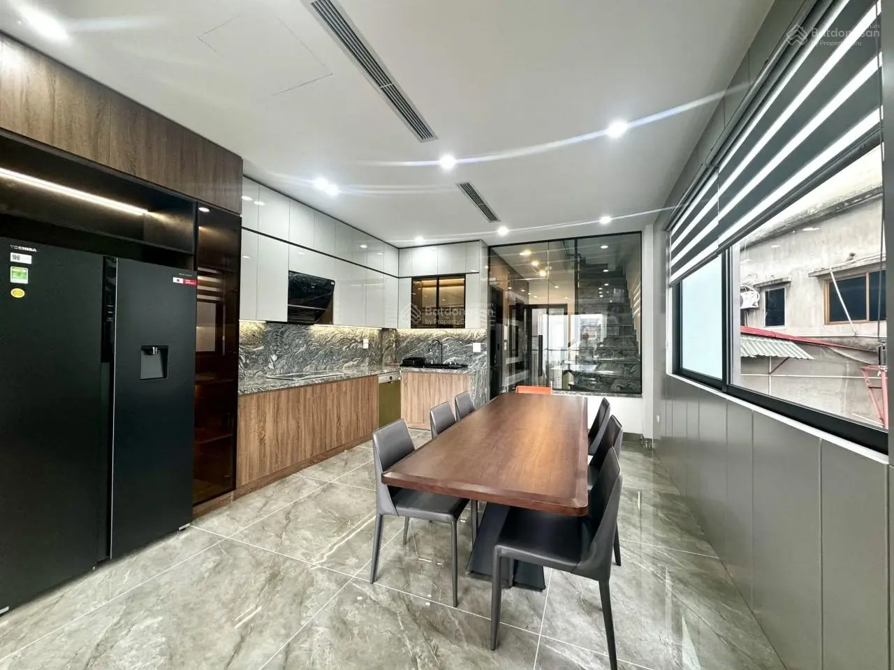 Siêu phẩm Vũ Đức Thận, Ôtô Tránh,ngõ thông,Lô Góc,KD đỉnh, 50M2, 6T Thang Máy, MT 4.5M, Nhỉnh 10 Tỷ