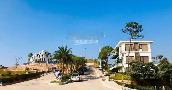 Ngộp bank bán gấp lô đất Vịnh Hạ Long view hồ siêu đẹp diện tích lớn 310m2