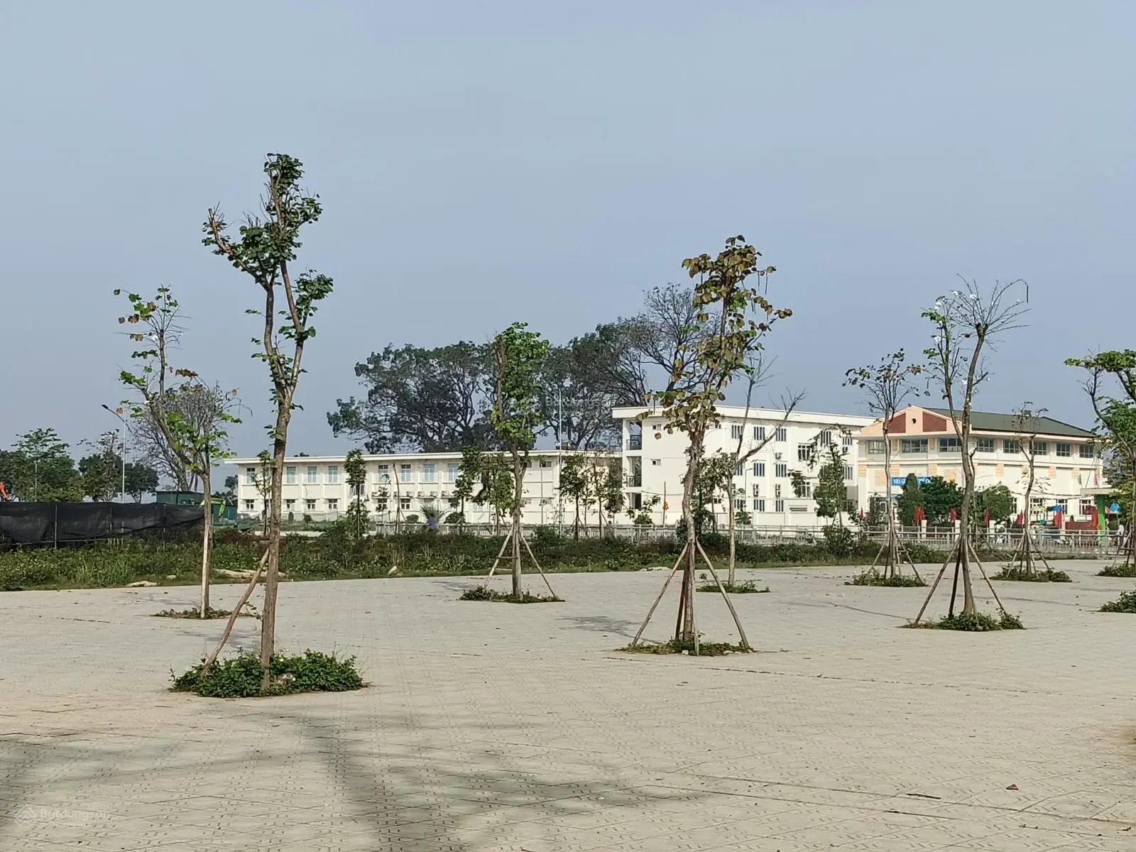 Nhà đẹp như biệt thự - vừa ở vừa kinh doanh - tặng lại toàn bộ cơ sở vật chất trị giá gần tỷ đồng