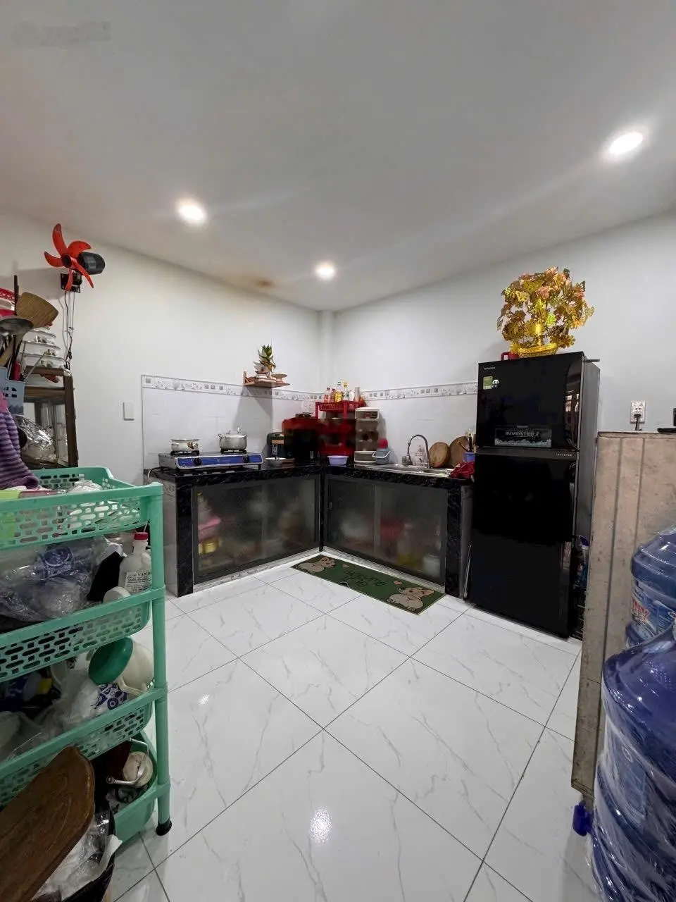 Nhà đẹp 4 phòng ngủ 3WC hẻm thông 6m ngay chợ Lê Đình Cẩn