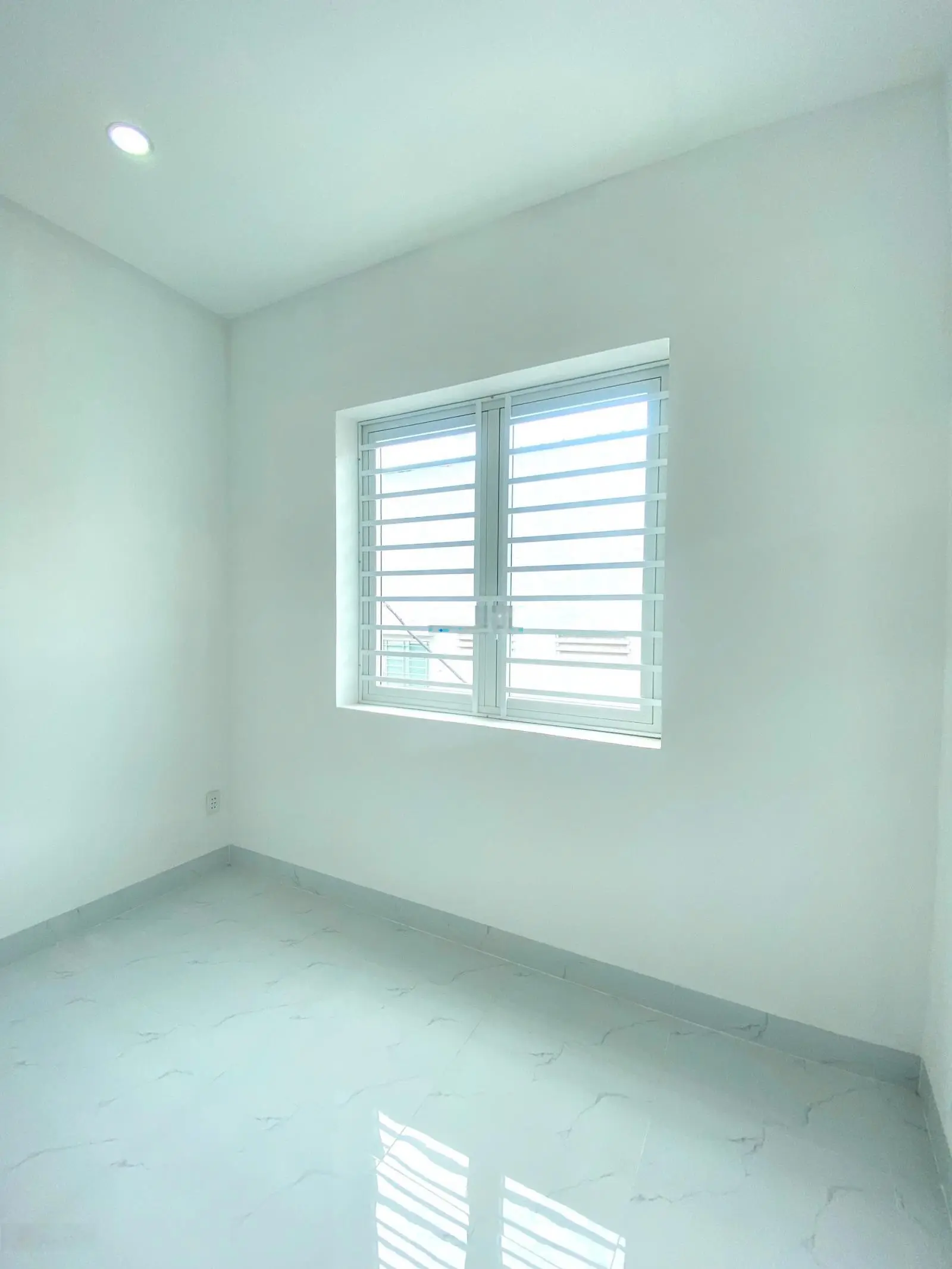 Nhà đường Lò Gốm 55,4m2, 2 phòng ngủ