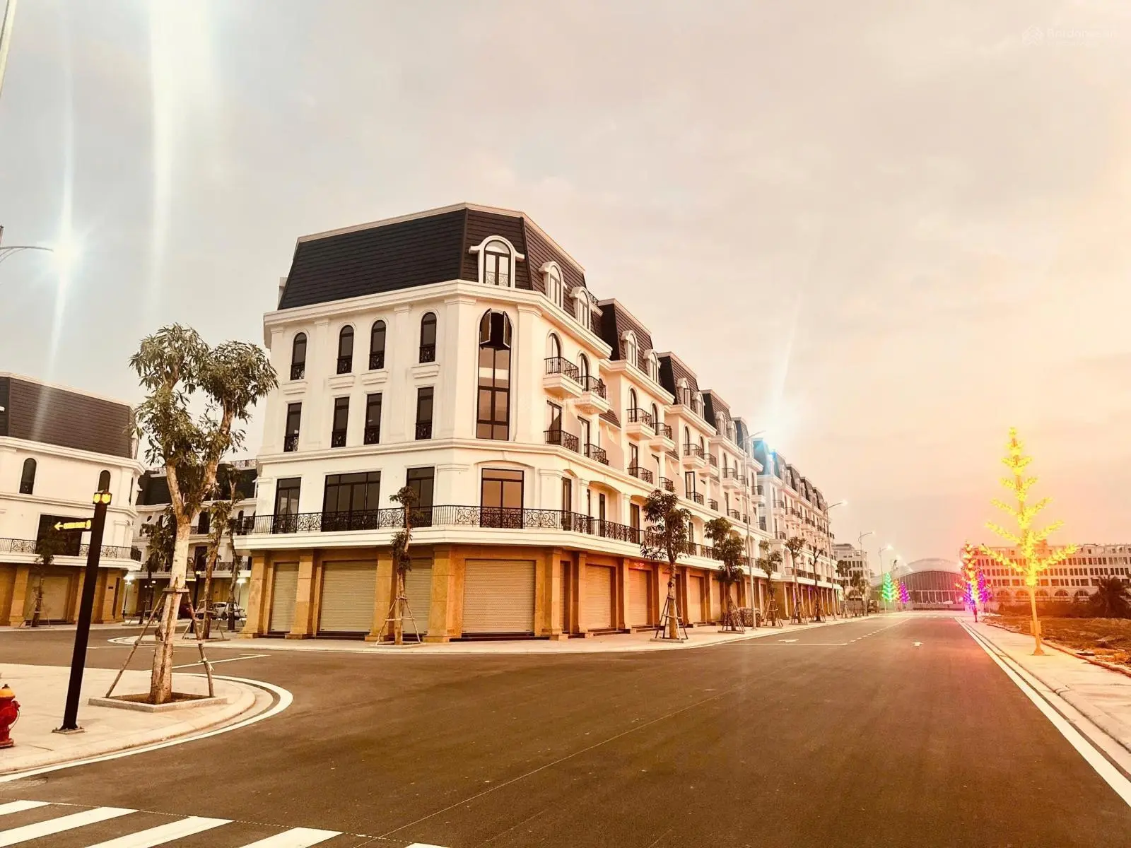 Căn liền kề vị trí siêu vip- Ngay đối diện tổ hợp chung cư cao tầng Hoàng Huy New City 0934.202.992
