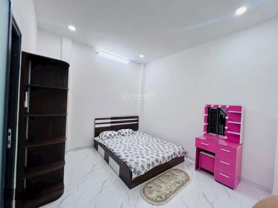 Bán gấp nhà HXH thông- Phùng Văn Cung, P.7, Phú Nhuận.Giá 2TY750/38m2. 1 trệt 2 lầu 4PN 3WC.SHR.