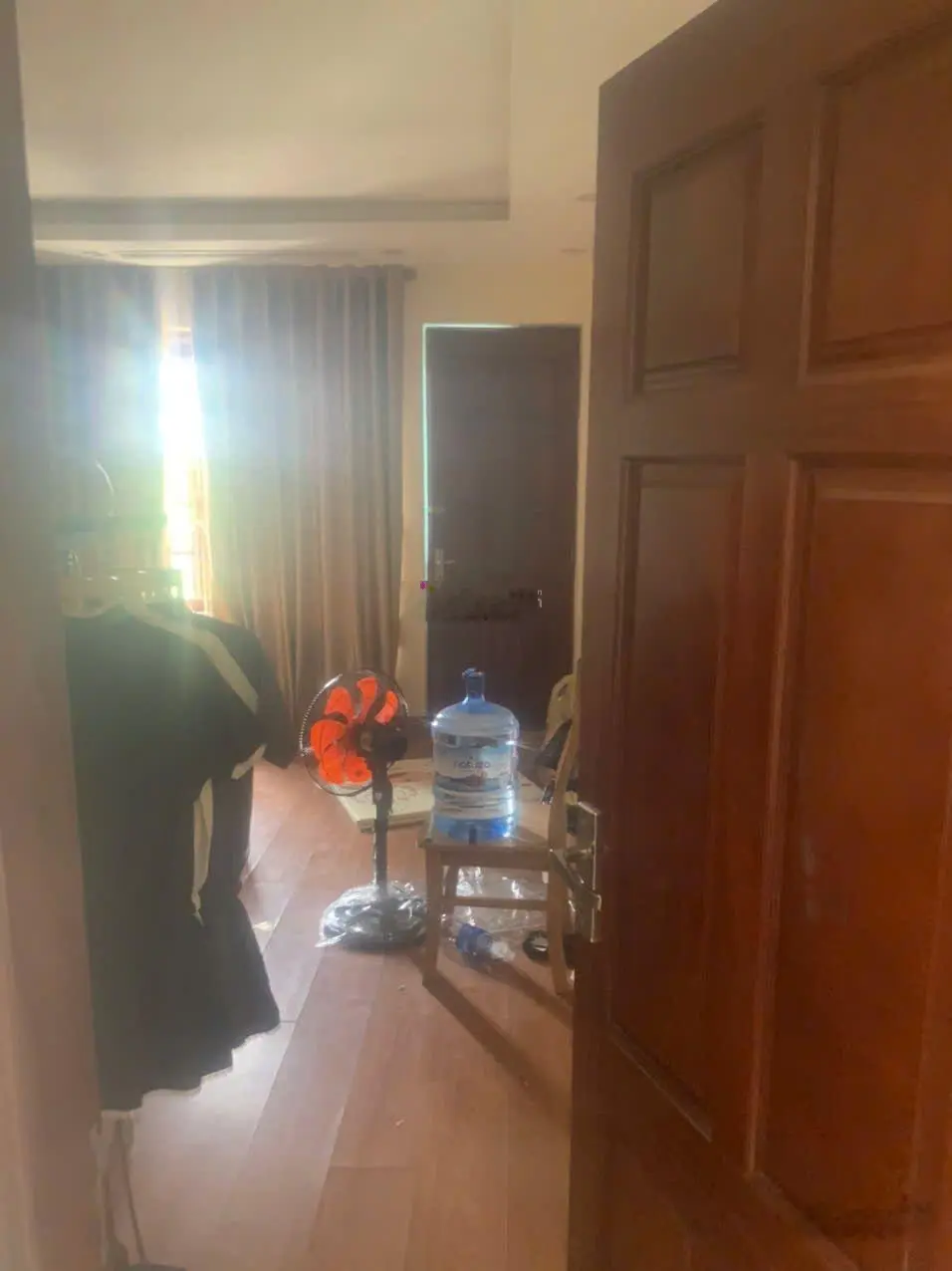 Tôi cần bán căn nhà Huyền Kỳ, Hà Đông, Hà Nội, mặt view vườn hoa, đẹp nhất khu 9.4 tỷ
