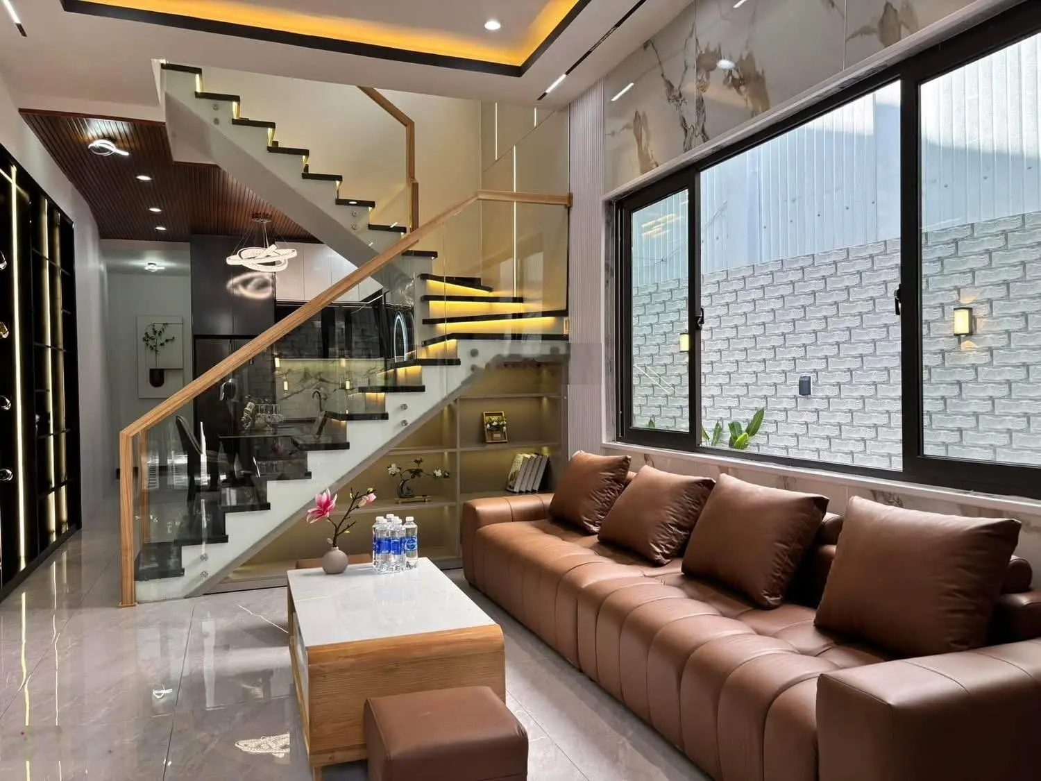 Bán nhà đẹp 122m x 2 tầng sân vườn thoáng mát Hoàng Diệu, trung tâm quận Hải Châu