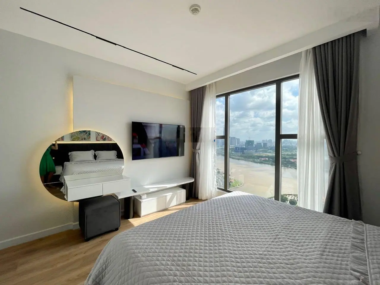 Cập nhật giỏ hàng cần bán nhanh căn hộ Saigon Royal quận 4 gía tốt. LH: 0909 024 ***