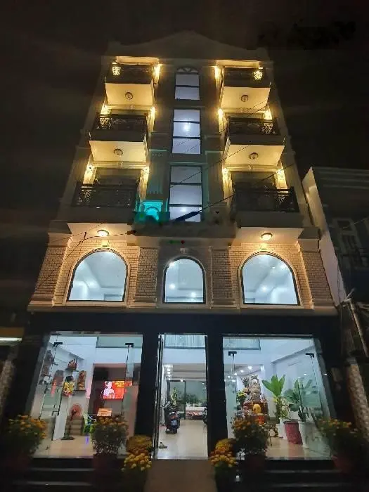 Căn hộ dịch vụ 8 x 20m tên lửa, 7 tầng thang máy- đường 10m- giá 19.7 tỷ