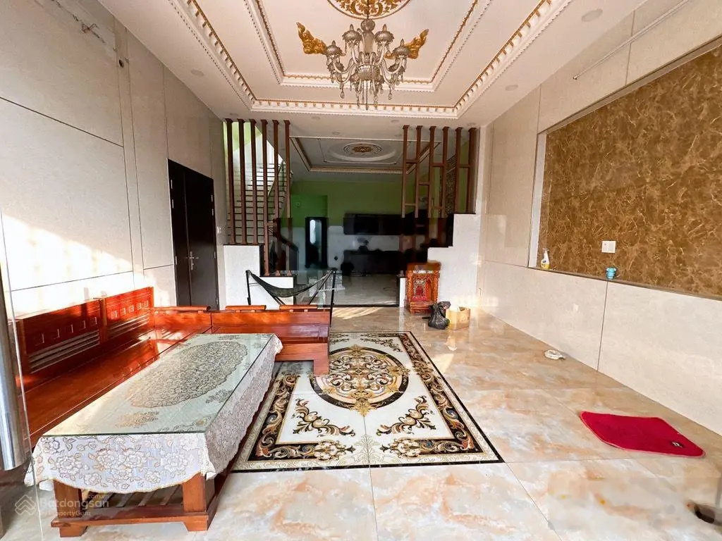 Bán nhà 2 tầng 120m2 full thổ cư hoàn công lã xuân oai quận 9 chỉ 4 tỷ x