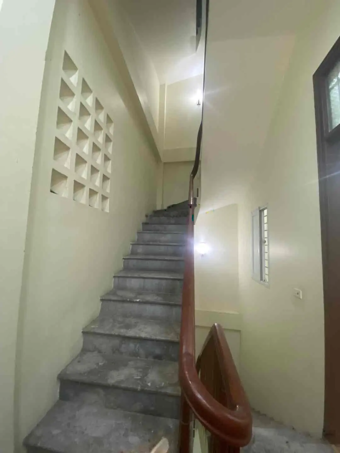 Bán gấp nhà p/lô oto VẠN PHÚC - HÀ ĐÔNG - 5M RA Ô TÔ TRÁNH - DÂN XÂY 40m2x4t mt 5m giá nhỉnh 8tỷ