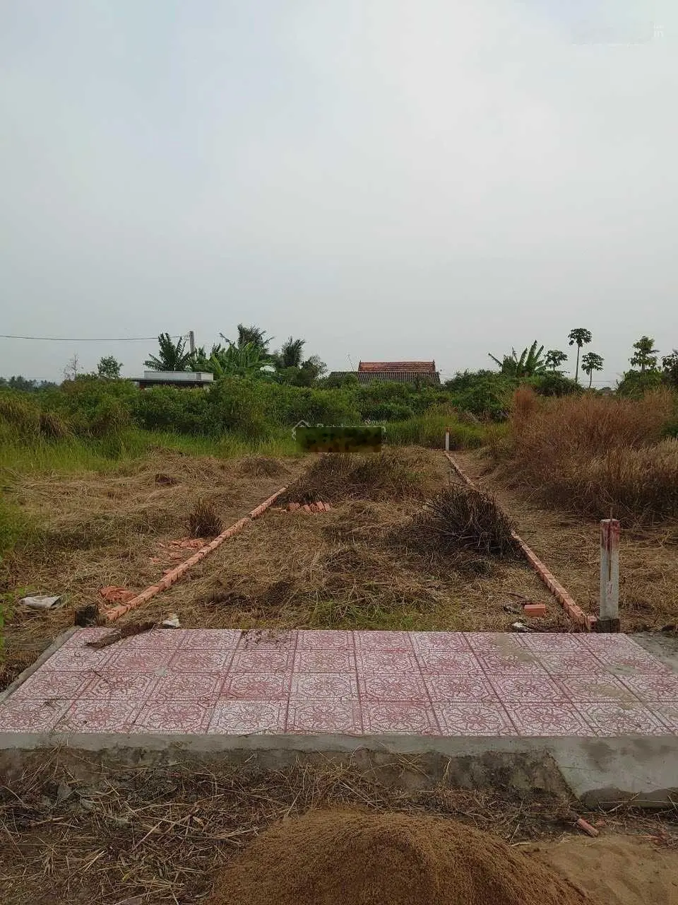 Kẹt tiền cần bán gấp lô đất ngay MTĐ Võ Văn Kiệt sát trường DHSP Kỹ Thuật Vĩnh Long. DT 120m2/SHR