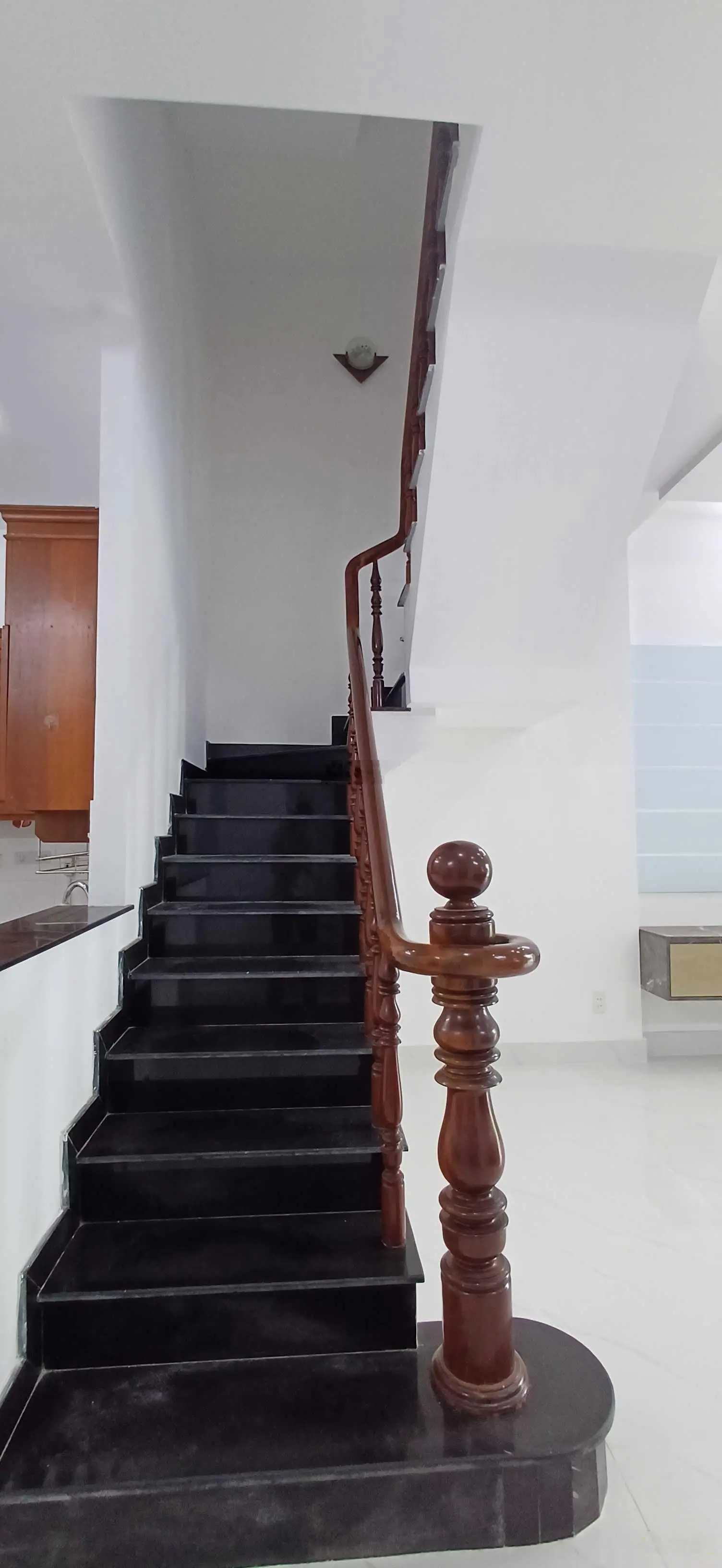 3.95 tỷ- Nhà 1trệt 1lầu- 5.26m* 12m- tx38- phường thạnh xuân- Q12 ( ngã tư ga- 2km)