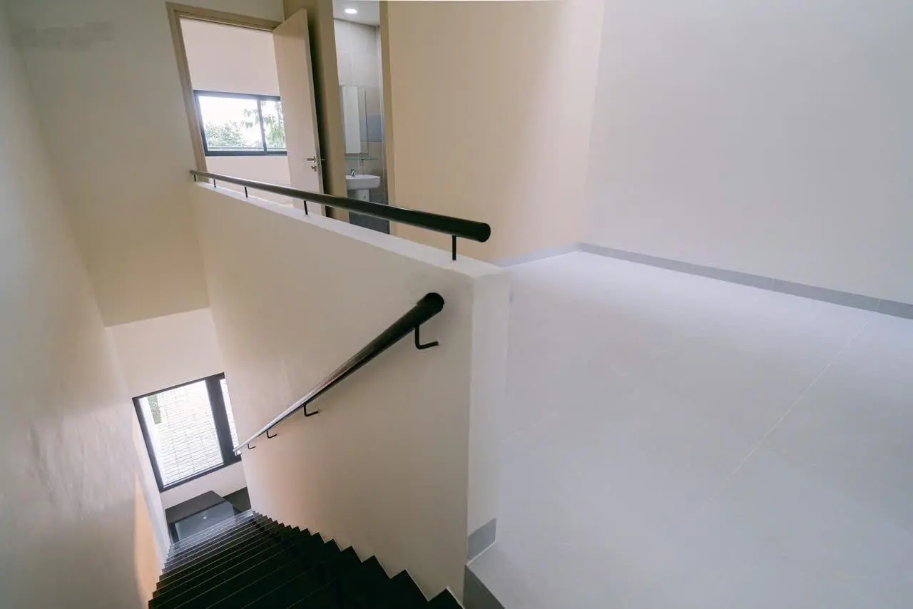Nhà phố Thuận An Khu Compound đã có SHR, mặt tiền DT743