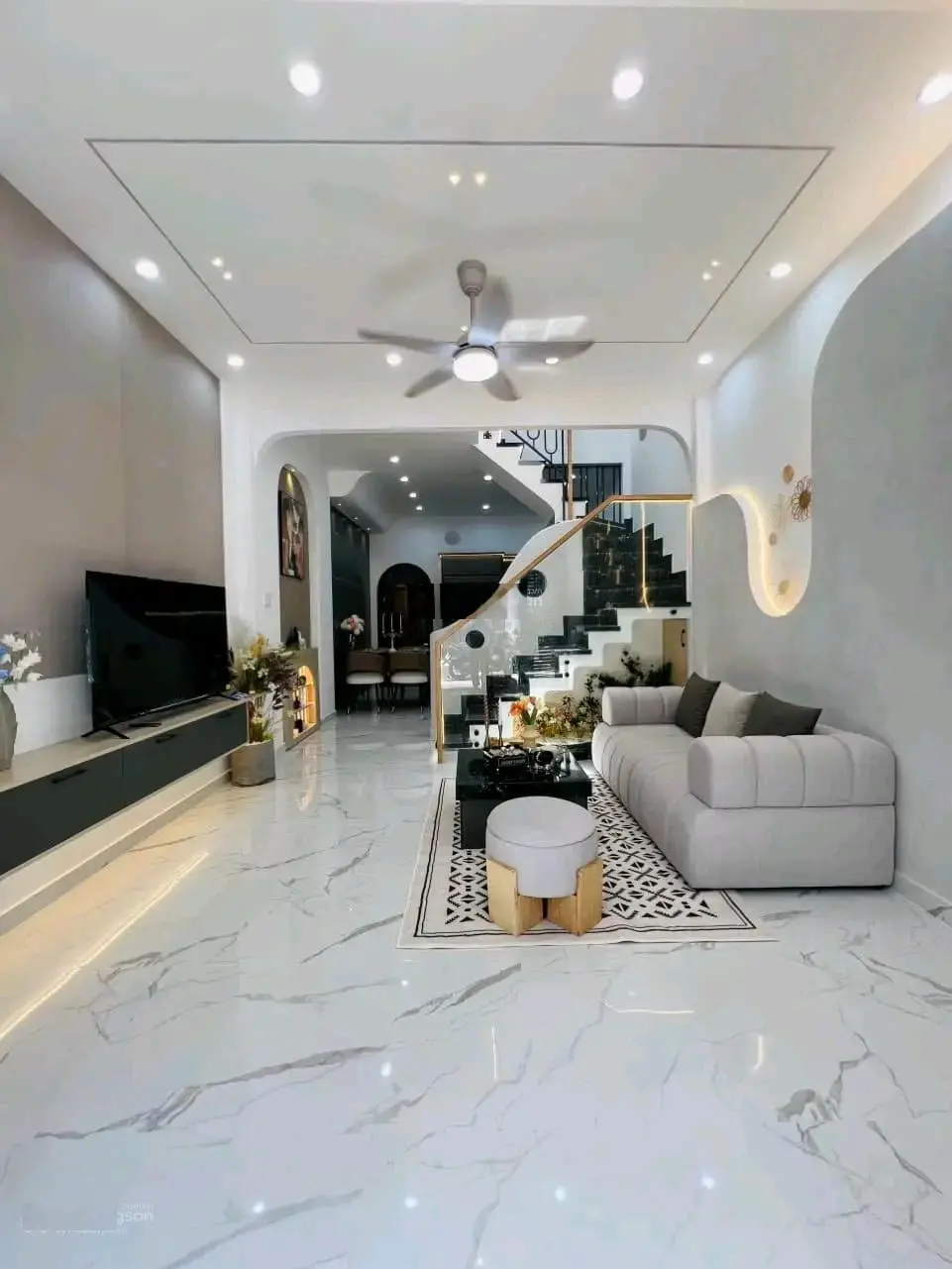 Chính chủ bán nhà 37m2 Hoàng Diệu, P4, Q4. Ngay cầu Ông Lãnh, xây 1 trệt 1 lầu. Gía 2 tỷ SHR