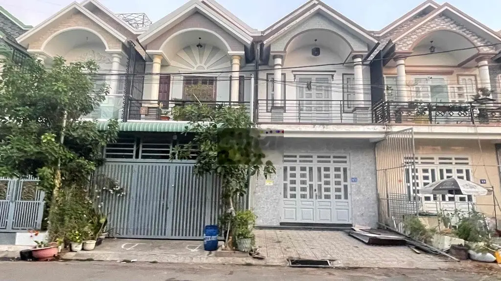 ngộp mạnh giảm 700 tr bán nhà phố ,tp .thuận an-sát bên tp.thủ đức