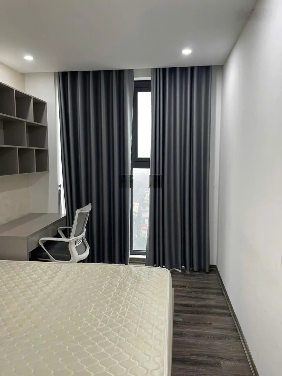 Nhà mình cần bán căn 3N2W Hà Đô Parkview giá 7,1tỷ - full đồ view thoáng đẹp - sẵn sổ LH 0988 917 ***