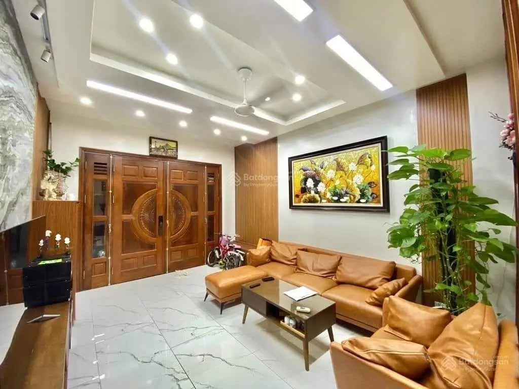 Bán nhà Đức Diễn, ô tô vào nhà, KD, 5T, DT 63m2, giá 10,8 tỷ, LH 0982 302 *** em Ánh