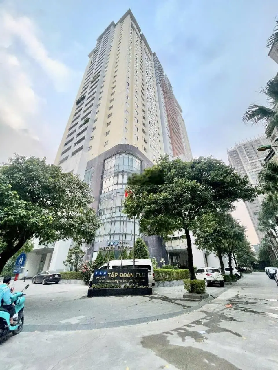 Căn hộ chung cư FLC Landmark Tower Dương Khuê Phạm Hùng Nam Từ Liêm DT 125m2 3 ngủ 2VS giá 6,5 tỷ