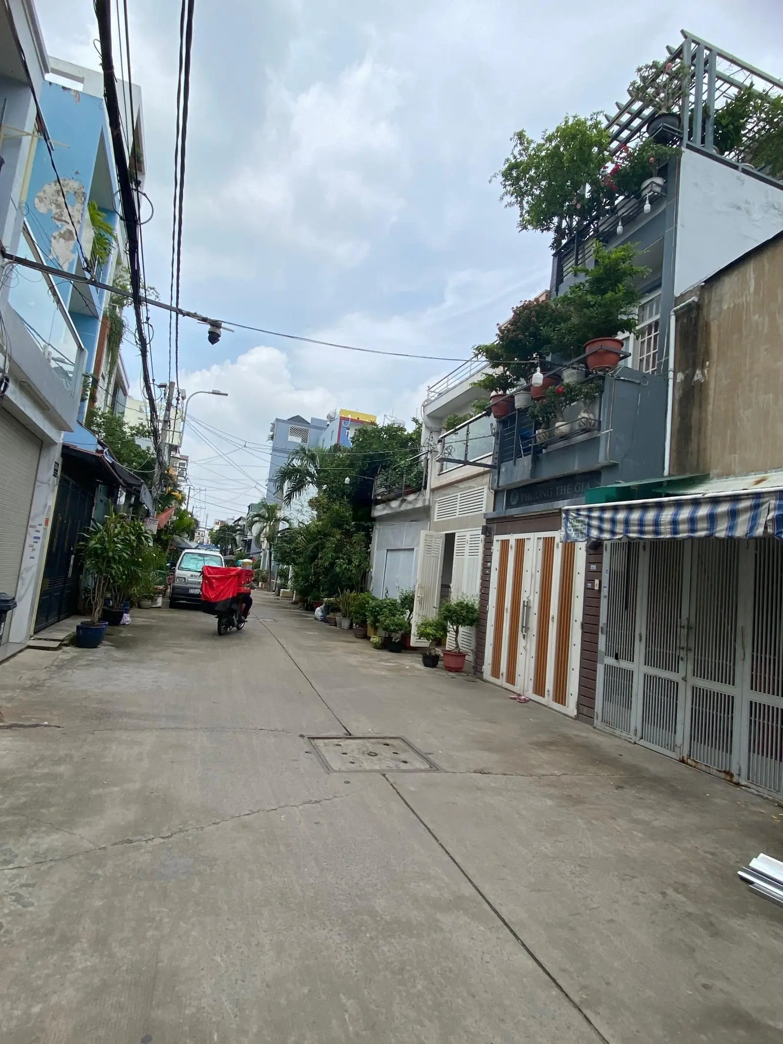 Nhà Mới Ngay Tên Lửa, Hẻm Xe Hơi Thông, 2 Tầng 50m2, Giá Chỉ Hơn 4 Tỷ