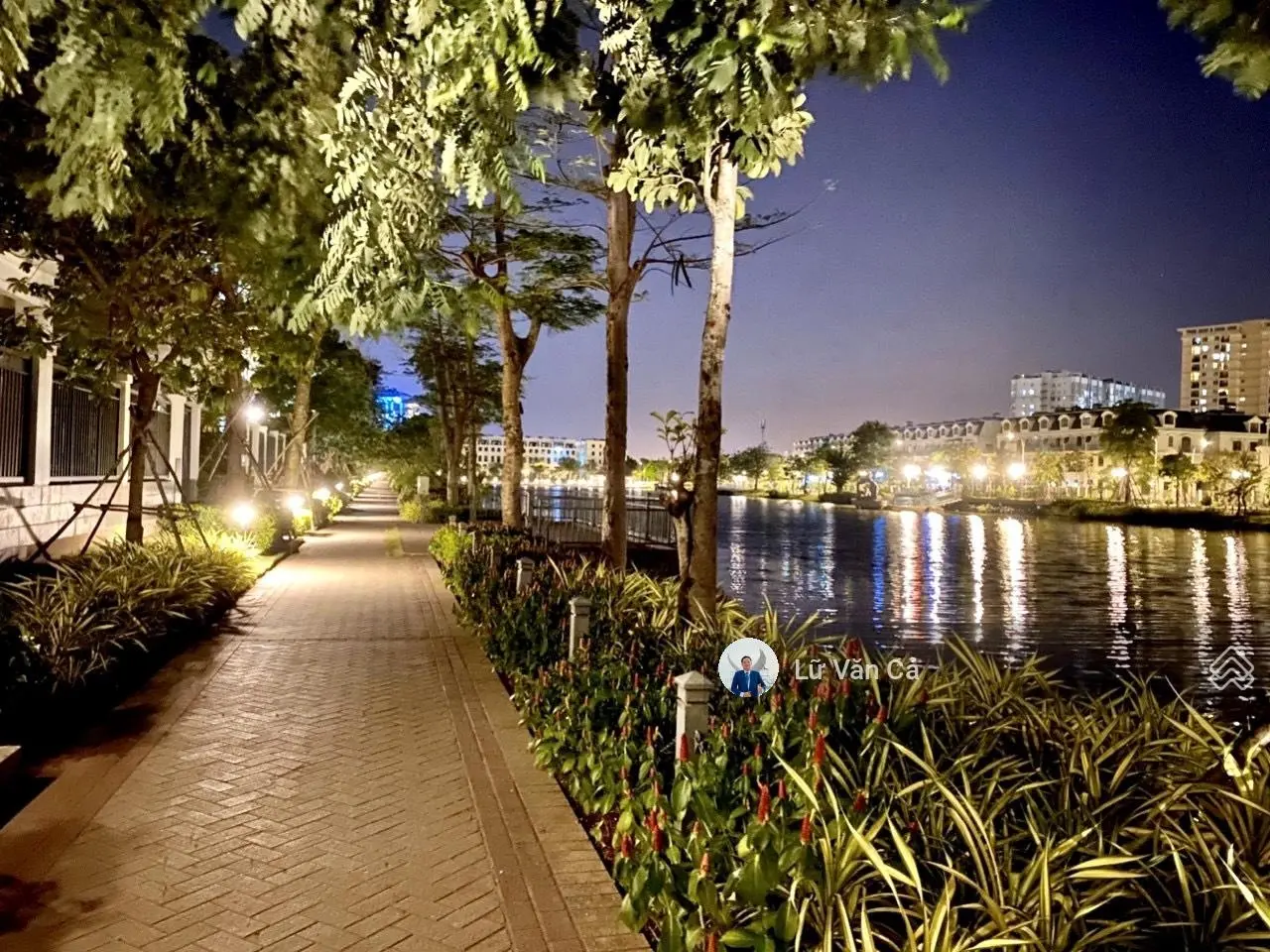 Nhà phố Lakeview City giá hót 12,8 tỷ dt 5x20m, Hoàn thiện nội thất 6x16m giá 15,6 tỷ Lh 0907860179