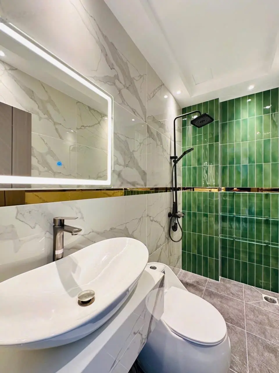 Chị Bảy bán nhà 51m2 xây 3 lầu Dương Bá Trạc, Q8 giá 2tỷ250.Gần tiểu học Rạch Ông. Hẻm 8m. Sổ riêng