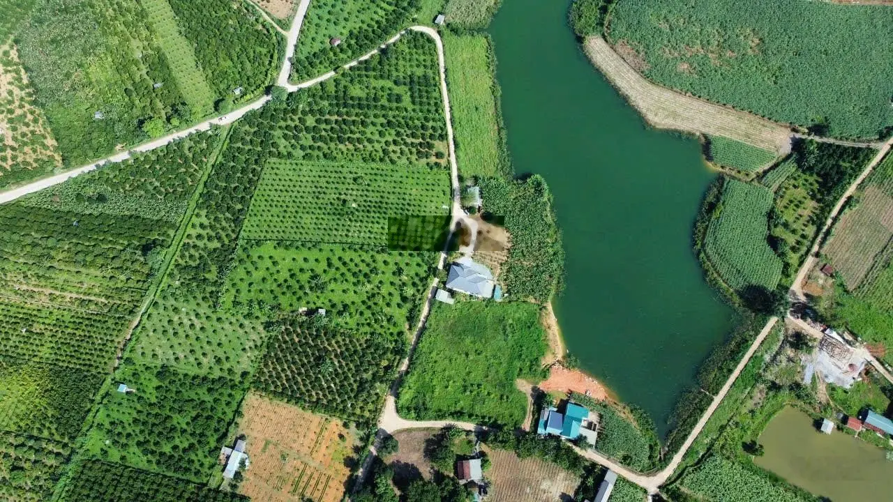 Chủ gửi bán 4185m2 lô góc bám hồ, đất thuộc TT Cao Phong, cách Ql6 2km