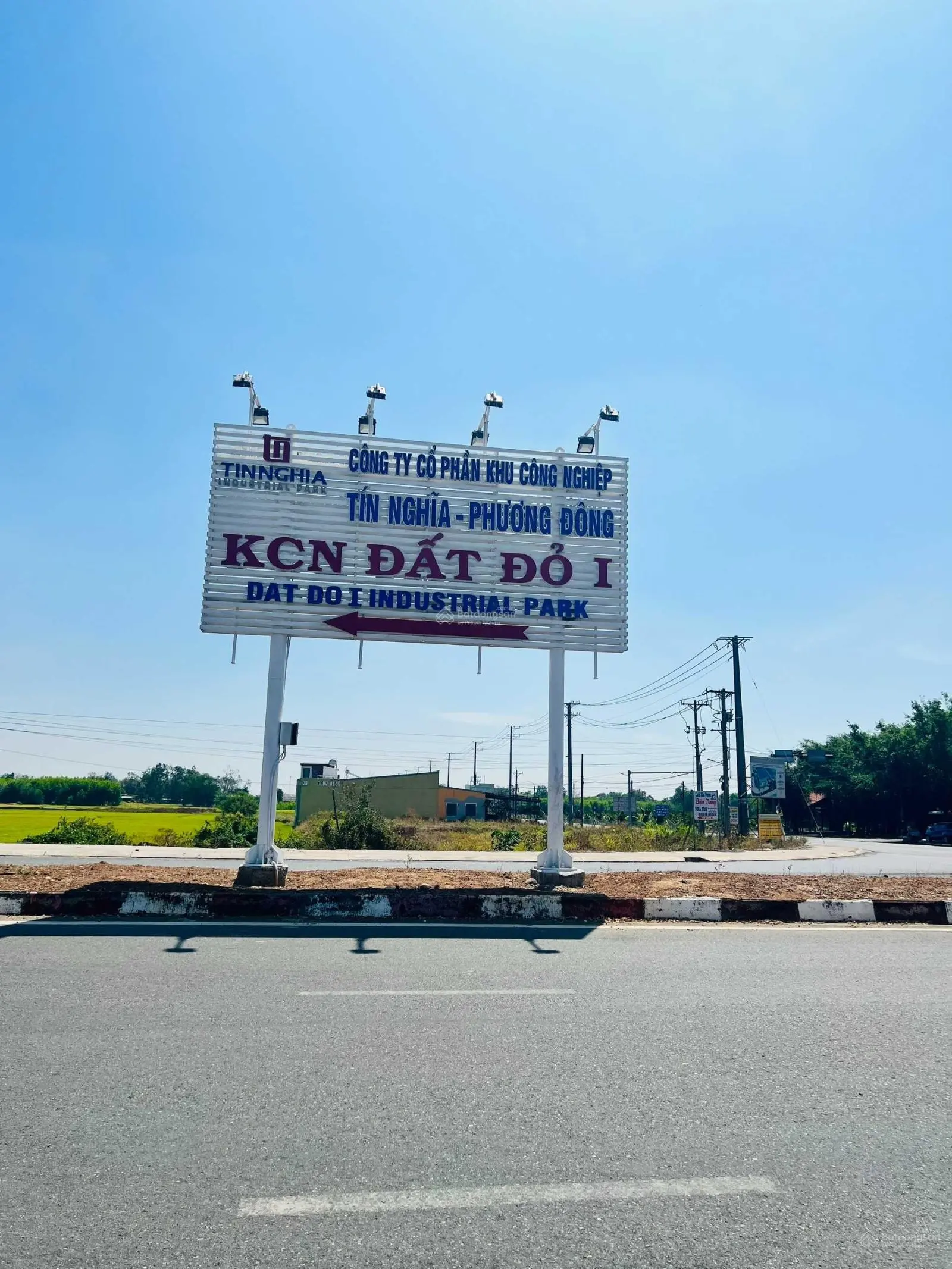 Siêu HOT mặt tiền TL997. Cách KCN Đất Đỏ chưa đến 1km