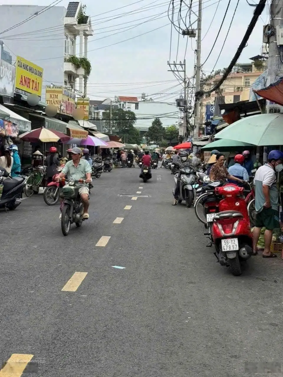 Bán nhà 1 lầu ngang 6m mặt tiền ngay chợ bình chánh giá 1tỷ150tr, đang cho thuê 19tr/tháng