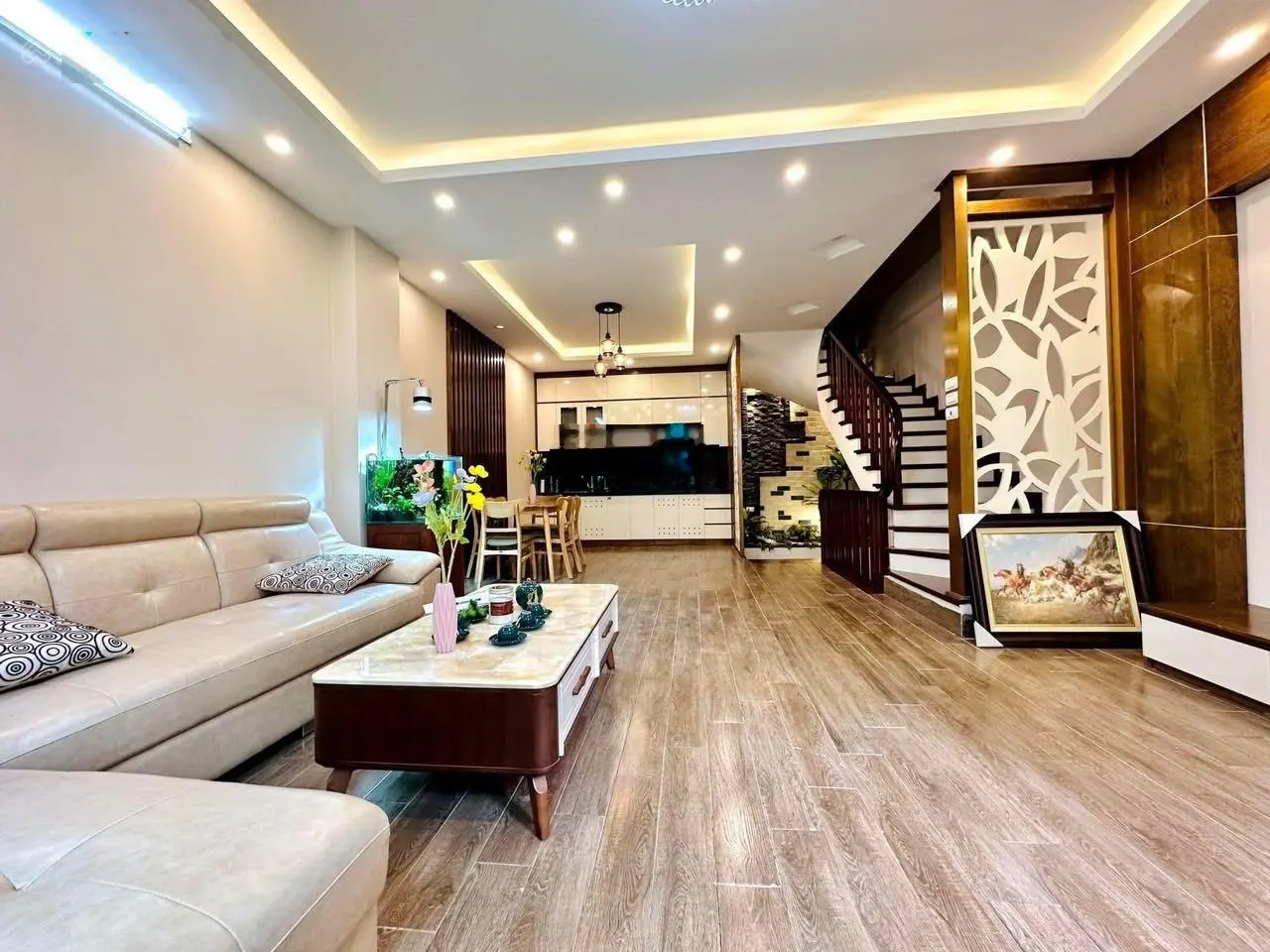 Rẻ! Phùng Chí Kiên, phân lô, ô tô tránh, kinh doanh sầm uất, 85m2, mặt tiền 6m, giá 10 tỷ