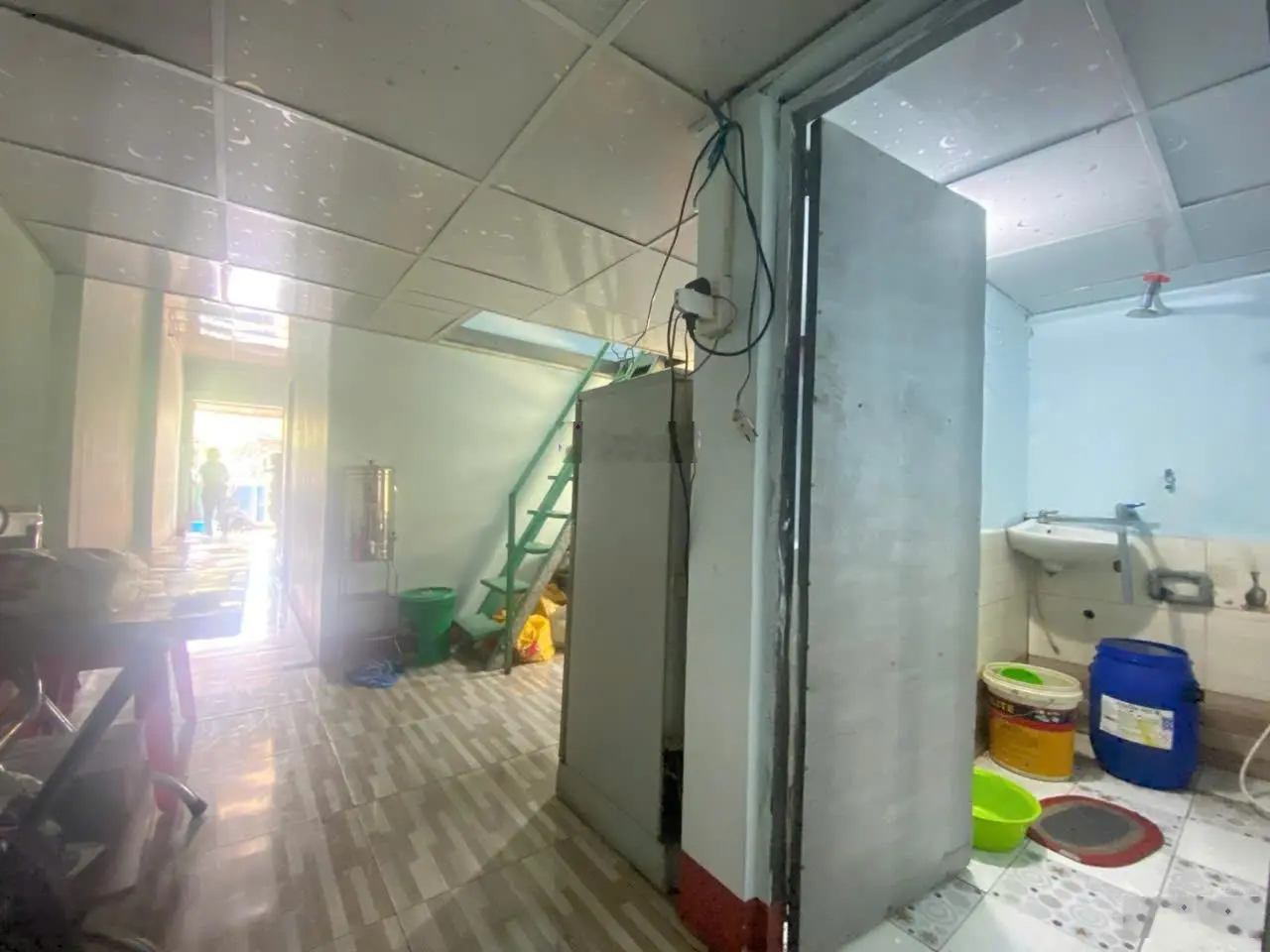 Cần bán gấp nhà đường kênh trung ương sạch sẽ thoáng mát giá siêu rẻ