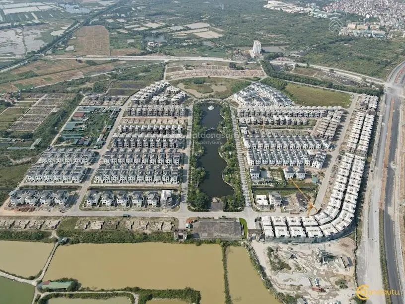 Chính chủ bán biệt thự đơn lập 306m2 hướng Đông Nam view công viên vườn hoa giá tốt. LH: 0941 613 ***