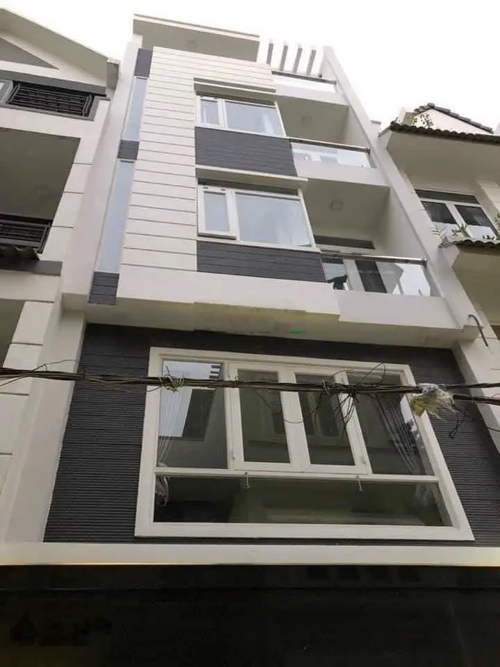 HXH Chu Văn An P12 4,7x12m vuông vức trệt lửng 2 lầu ST gồm 7PN, doanh thu 30tr/tháng