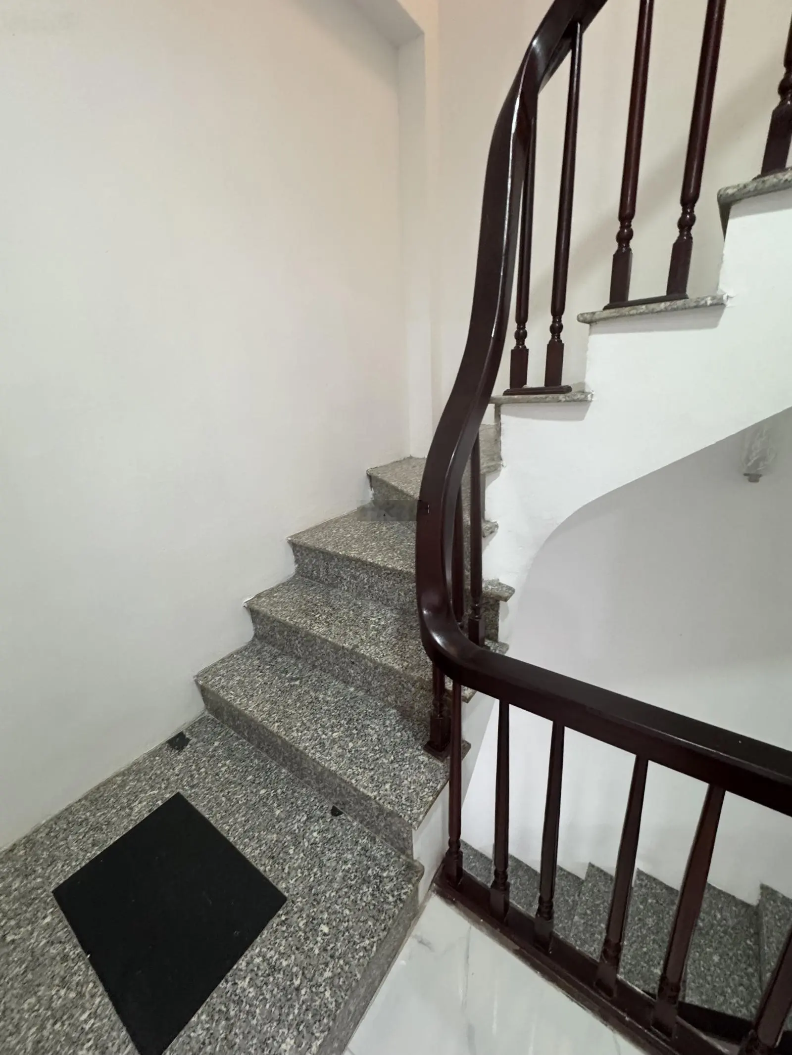 Nhà vị trí đẹp tt thuận tiện đi lại và sinh hoạt. la khê hà đông hà nội nhỉnh 5 tỷ 0979873188