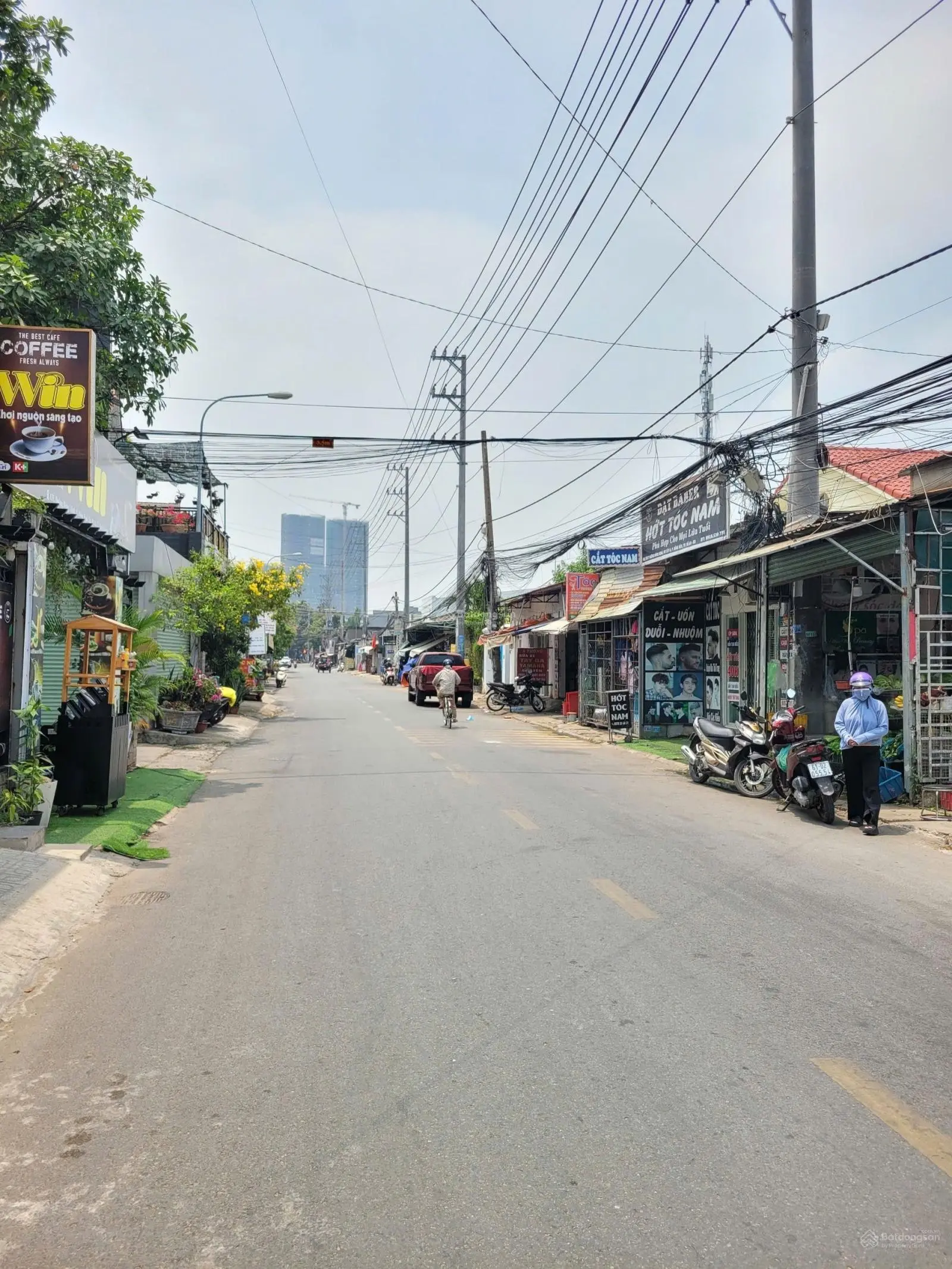 Nhà mặt tiền Đông Minh, 6x20m, 6.3 tỷ, ngay BigC Go, TTHC Dĩ An, Hiếm có, kinh doanh tốt, đường 16m