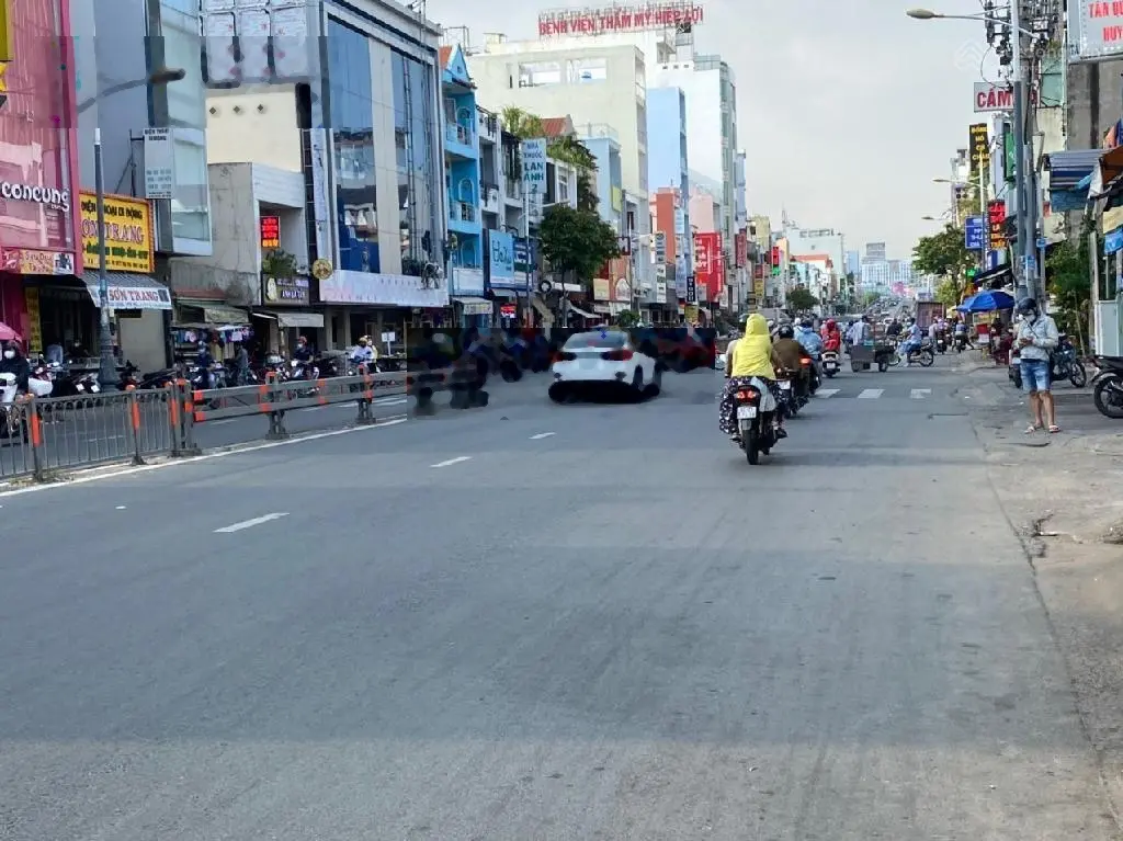 Lô góc 2 MT kinh doanh nhà 4 tầng BTCT - DT 36,8m2 (có nở hậu)