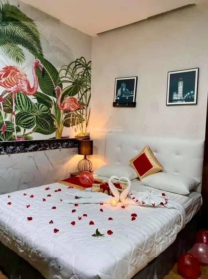 Độc quyền! Nhà MT Lê Hồng Phong, Q10. Đang KD cho thuê 80tr/tháng - Giá 5 tỷ 3 / 90m2. Sổ chính chủ