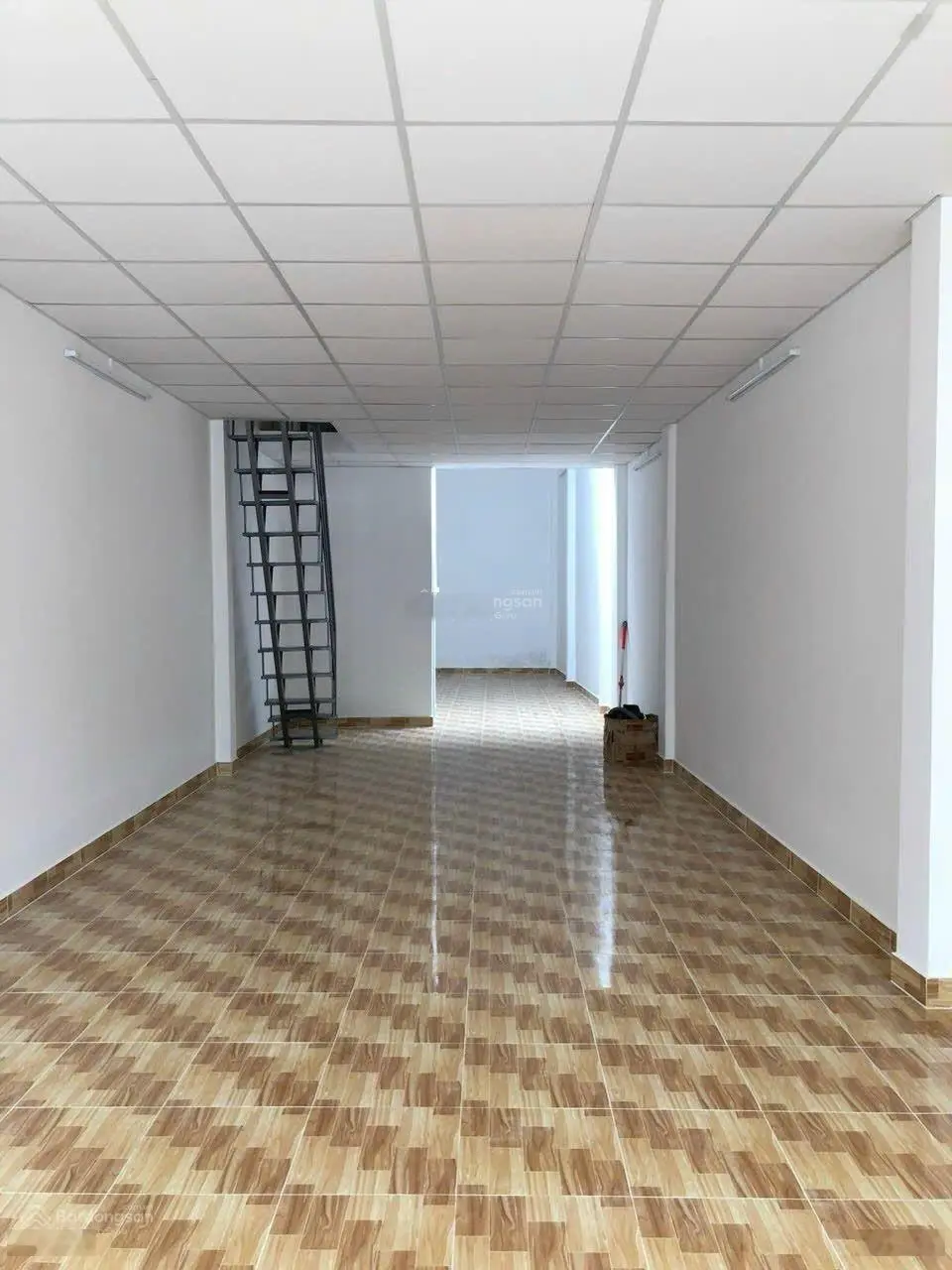 Bán gấp hẻm 8m thông Đỗ Thừa Luông, DT 88m2, ngay trường học, 1 lầu, giá 7.4 tỷ còn bớt.