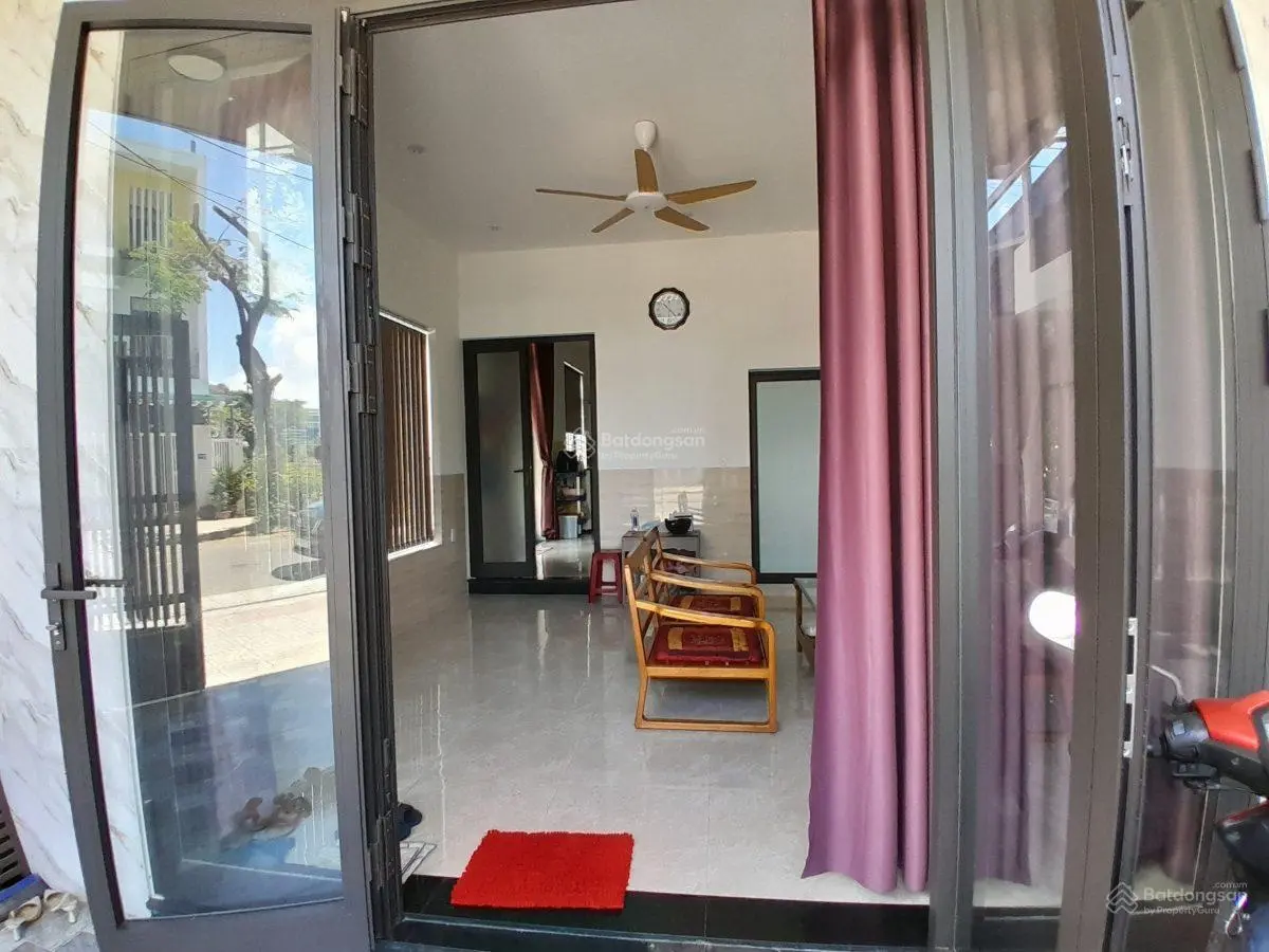Nhà 3 tầng, đường Quách Thị Trang, kẹp vệt cây xanh, tiện KD, 6.1 tỷ
