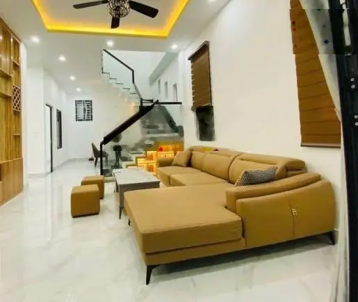Cần bán gấp nhà đường số 17, HBC, Thủ Đức. DT 58m2. giá 1,9 tỷ