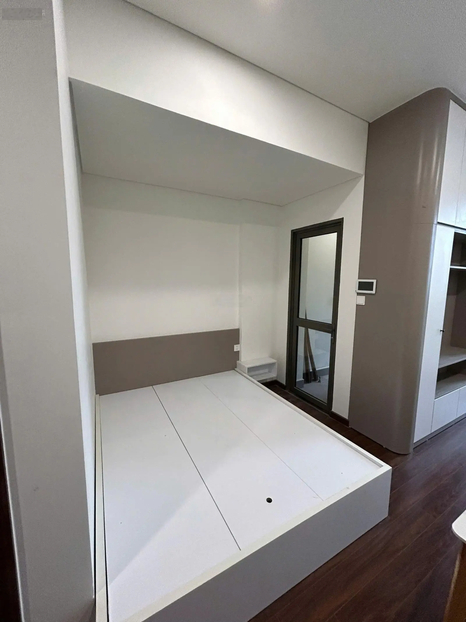 Cơ hội vàng mua ngay căn studio 32m2 tại tòa M3 MWF, nội thất NB, tầng trung, giá chỉ 2tỷ2 bao phí