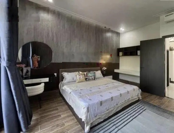 Bán gấp nhà Bùi Thị Xuân , p3, Tân Bình. Giá 2,5tỷ. SHR, pháp lí chuẩn