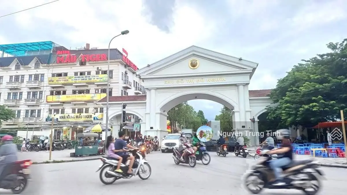 Bán nhà Do Lộ, Yên Nghĩa, Hà Đông, phân lô, ô gốc nhỉ nào nó 70 m2 giá chỉ 4 tỷ