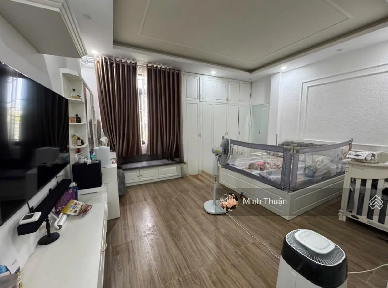 Nhà Tân Cổ Điển 3 tầng - Full NT - Ngay Nguyễn Duy Trinh,Q9 - 90m2 - Giá tốt chỉ: 10,5 tỷ