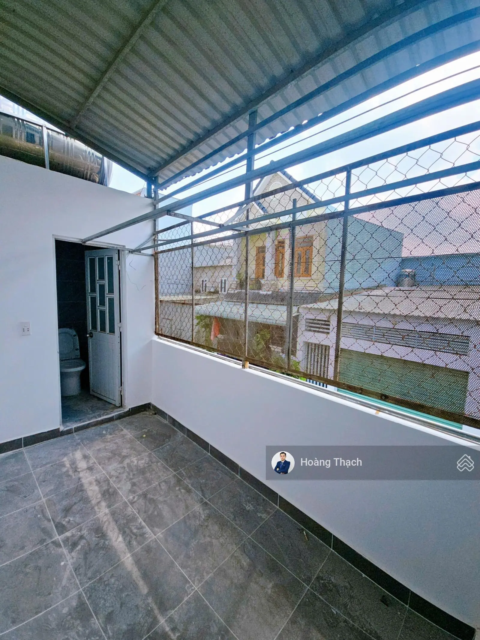 Chủ bán căn nhà sổ riêng cấp 4 gác đúc gần chợ Tân Long Dĩ An giá rẻ