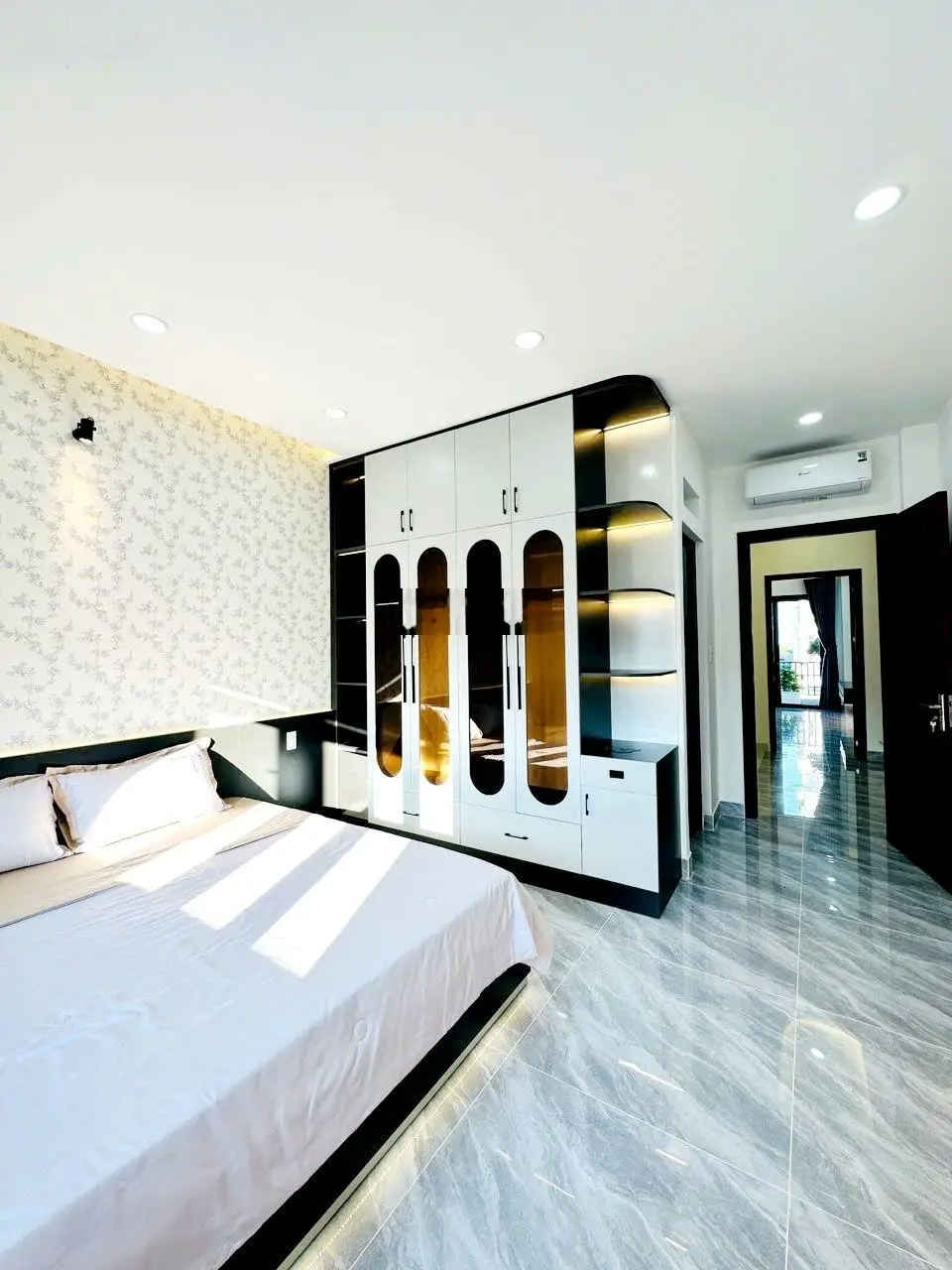 Nhà mặt tiền rạch, 4 lầu, Thạnh Xuân 24, Thạnh Xuân, Quận 12